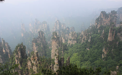 【瑞享湘西】長(zhǎng)沙、韶山、大峽谷、天門(mén)山*玻璃棧道、張家界國(guó)家森林公園、 鳳凰、網(wǎng)紅芙蓉鎮(zhèn)、雙飛 6 日