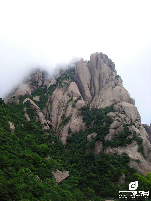 【悅色黃山】登黃山、千島湖、篁嶺油菜花、逛宏村、夜宿湖景房、徽州、雙飛 6 日游